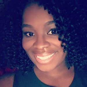 Meet your Posher, Caresa